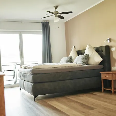 Apartment Weisswein *
